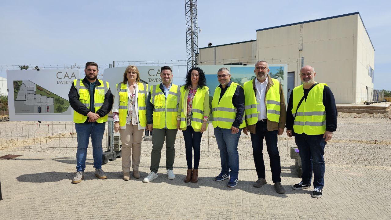 Visita de obras para la construcción de un centro de acogida de animales en Tavernes de la Valldigna