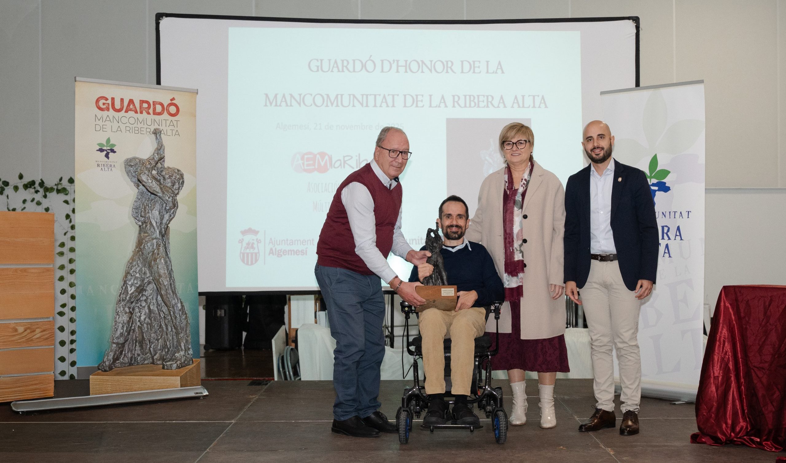 Galardón de Honor de la Mancomunitat de la Ribera Alta a la Asociación de Esclerosis Múltiple de la Ribera
